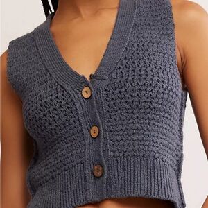 We The Free XS Free People NWT V-Neck Sweater Vest Indigo Blue Chunky Knit Cable